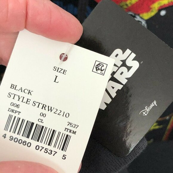 Disney FIFTH SUN STAR WARS  Sweatshirt - NWT's - Picture 6 of 6